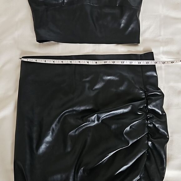 Zara Women's Faux Leather 2-Piece Crop Top & Side Ruffled Mini Skirt Black M/L - Picture 8 of 16
